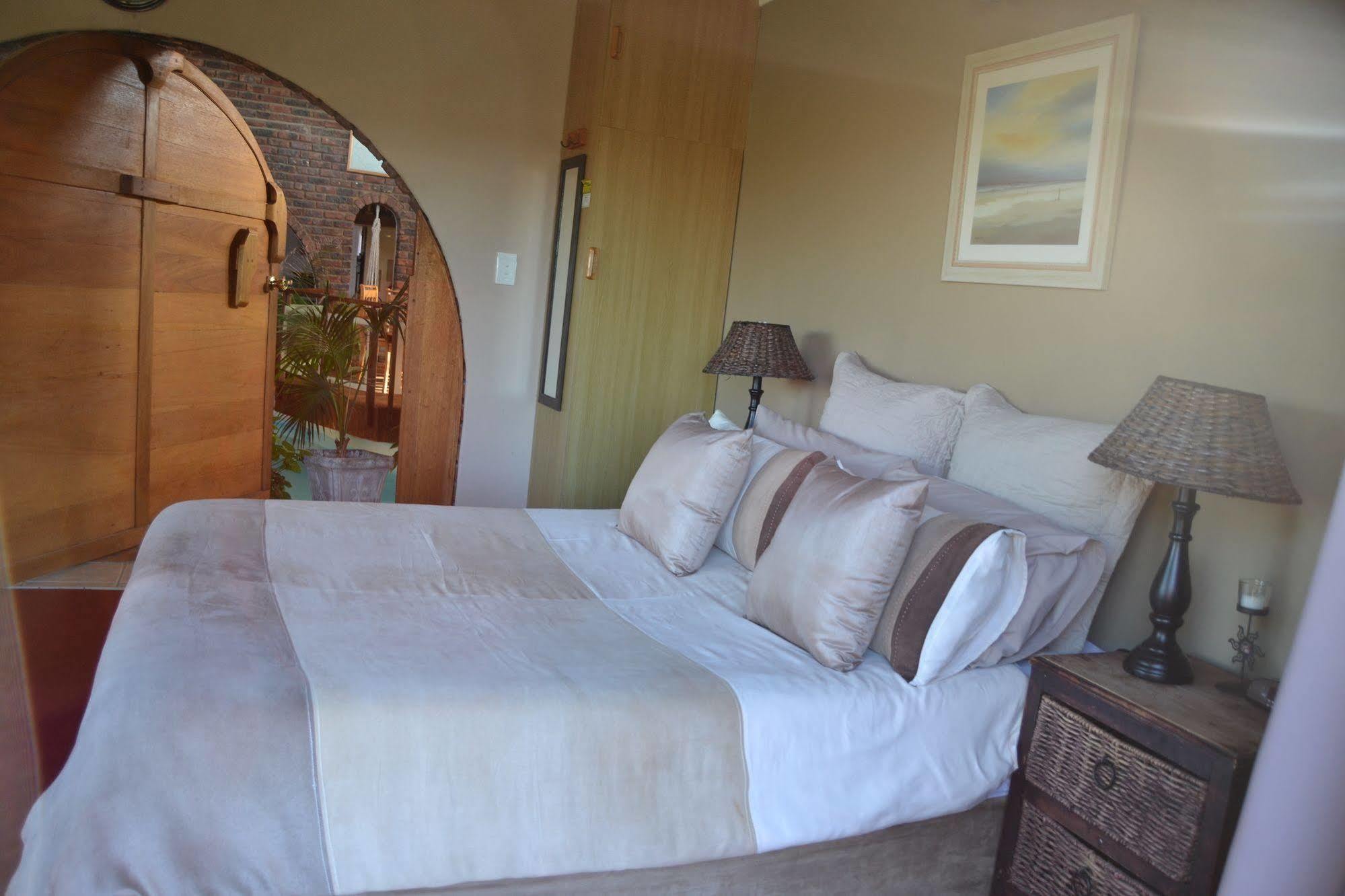 Dolphin View Guesthouse Jeffreys Bay Exterior foto